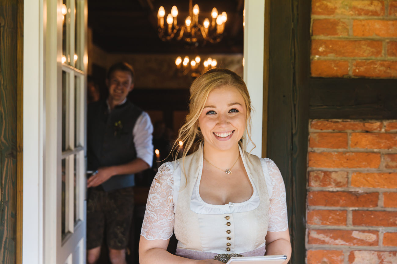 Braut frisch vermählt im Jagdhaus Eicherloh